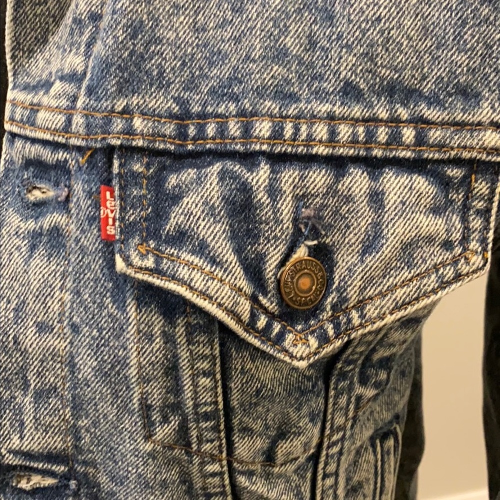 Levi’s Denim Jacket - Picture 2 of 4